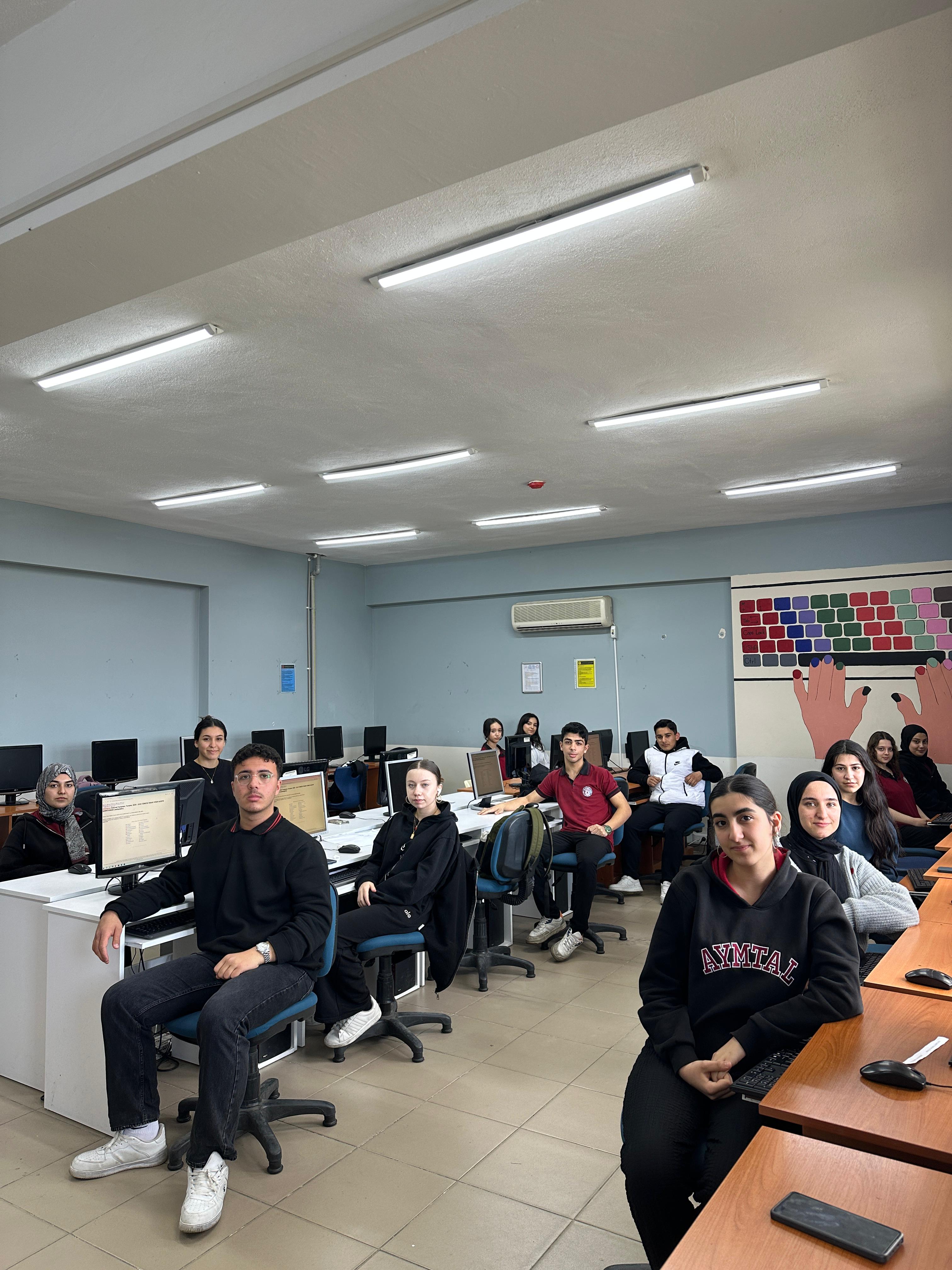 SALİHLİ AHMET YESEVİ MTAL YARIŞMA FOTOĞRAFLARI1